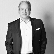 Luis Ricardo Fernandez